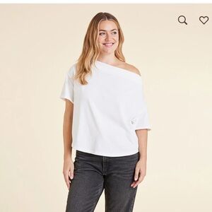Nuuds off the shoulder tee